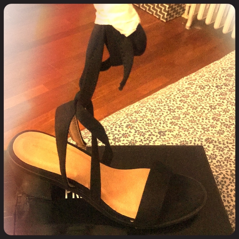 Lace Blavk NW Suede